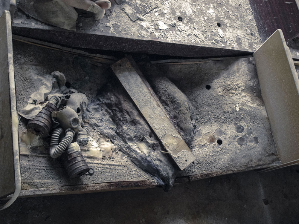 Kindergarten Prypjat - Gasmasken auf Bett