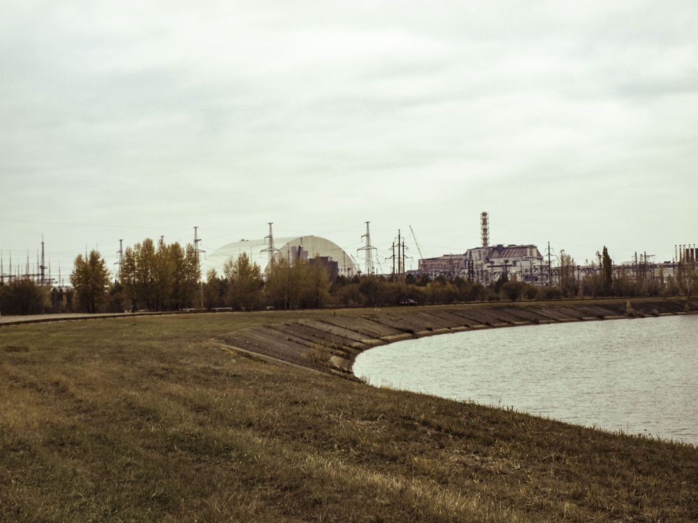 bei Prypjat - Sarkophag und Hafen